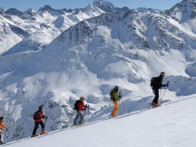 Elbrus dağında beş alpinist öldü
