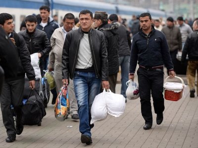 Dövlət Xidməti 850 əcnəbini ölkədən məcburi çıxardı
