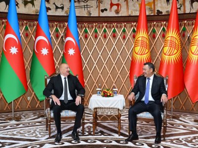 İlham Əliyev qırğız həmkarını Azərbaycana dəvət etdi