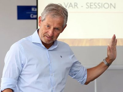 AFFA-dan ayrılaraq Serbiya Futbol Federasiyasına&nbsp;keçdi