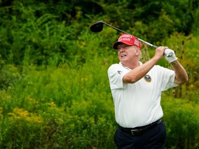 Trump's taunt to rivals: 