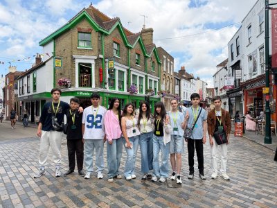 "YAŞAT" Fondunun Londondakı yay məktəbi başa çatıb &nbsp;