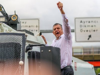 Özgür Özəl&nbsp;həbs olunacaq