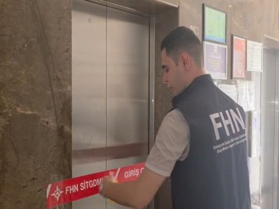 Bakıda yaşayış binasında liftin fəaliyyəti dayandırıldı - VİDEO