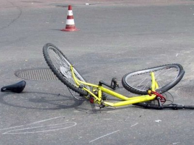İmişlidə velosiped sürən&nbsp;uşaq traktorun altında qalaraq öldü