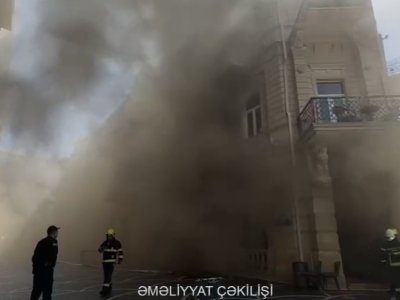 &ldquo;Torqovı&rdquo;da restoran yanır - FOTO