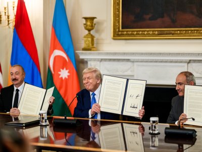 Vaşinqton razılaşmaları sülhü praktik müstəviyə daşıyıb- ŞƏRH