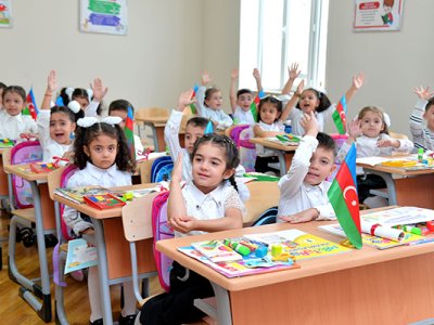 Rus bölməsində ən yüksək nəticə göstərən məktəblər - SİYAHI