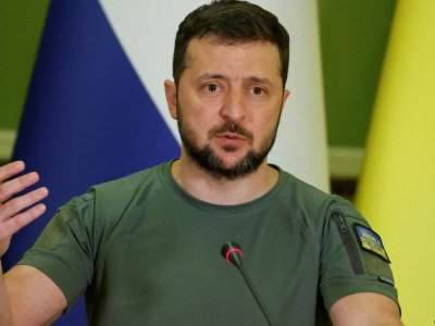 Zelenski: "Putin sərhədləri bağlayıb səfərbərlik elan edəcək"&nbsp;