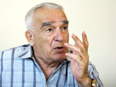 Çingiz Əlioğlu vəfat etdi
