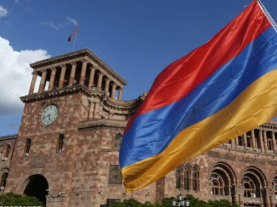 Erməni Apostol Kilsəsi dövlət komitəsinə qarşı iddia qaldırdı