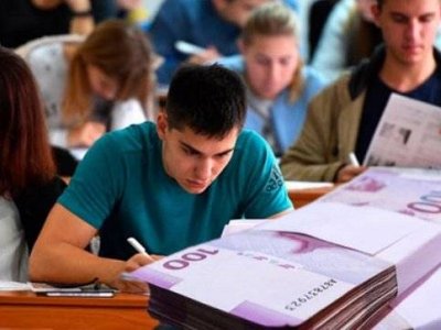 III qrupda təhsil haqları açıqlandı - 1500-4800 AZN