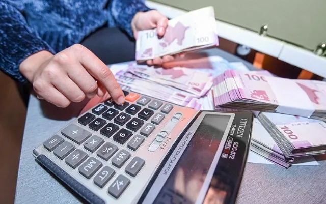 Orta aylıq əməkhaqqı&nbsp;artıb