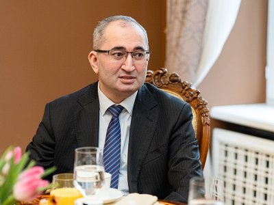 Dövlət başçısı onu İsveçə səfir göndərdi
