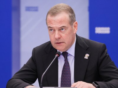 Medvedev rusiyalı gəncləri təhqir etdi