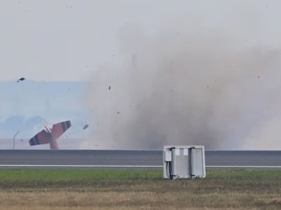 Plane crashes in Britain