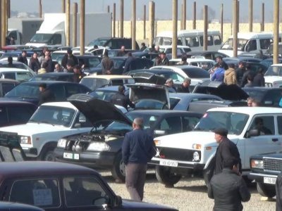 Maşın bazarlarında durğunluq yaşanır