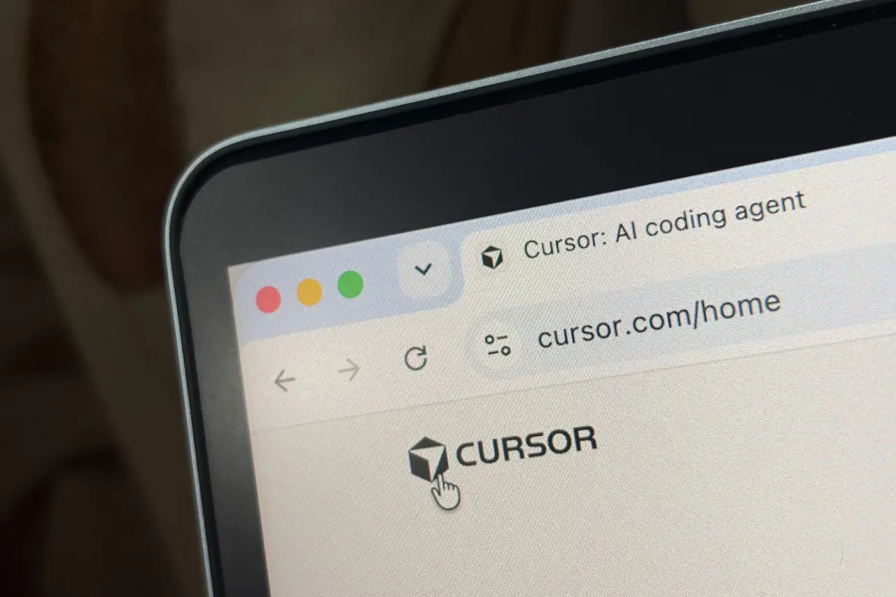 SpaceX Cursor-u rəsmi olaraq satın aldı