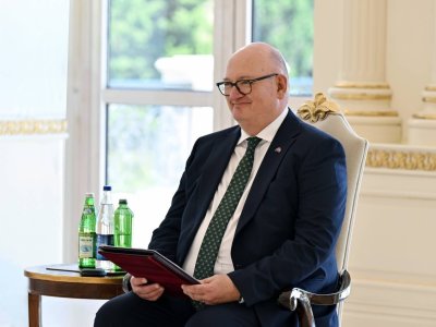 Yeni səfir azərbaycanca ilk paylaşımını etdi