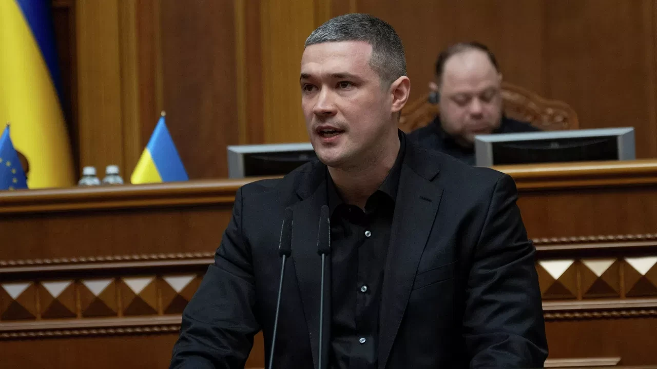 Бывший министр обороны призвал провести выборы в Украине