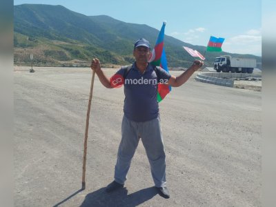 57 yaşlı veteran Bakıdan Qarabağa piyada GEDİB