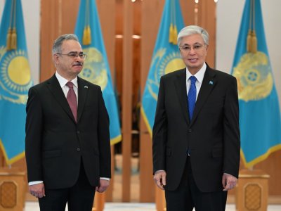 Azərbaycan səfiri etimadnaməsini Tokayevə təqdim edib