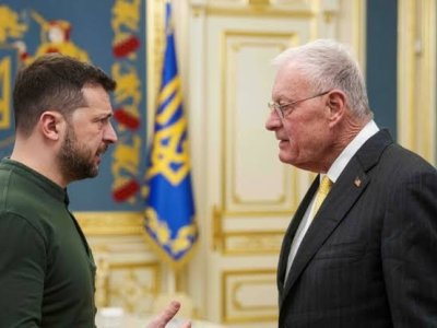 Zelensky met with Kellogg in Kyiv 