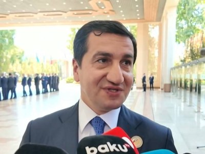 "Bu, Azərbaycanın diplomatik təcrübəsində bir ilkdir" - Hikmət Hacıyev