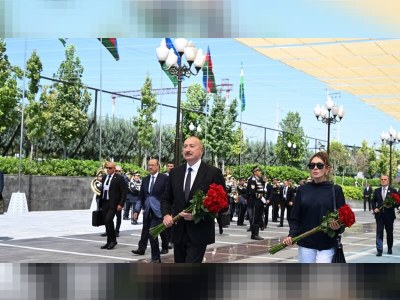 Prezident və birinci xanım Ümummilli Liderin memorial kompleksini ziyarət etdilər