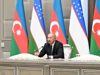 İlham Əliyev Mirziyoyevi Azərbaycana dövlət səfərinə dəvət edib