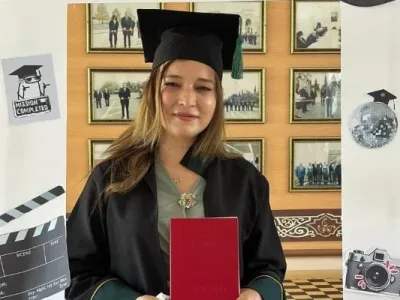 Şəhid anası tələbə adını qazandı - FOTO