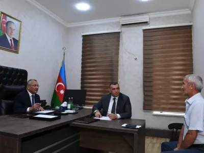 Rövşən Rzayev vətəndaş qəbulu keçirdi - FOTO