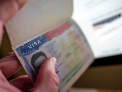 Вы не сможете поехать в США - выдача виз приостановлена