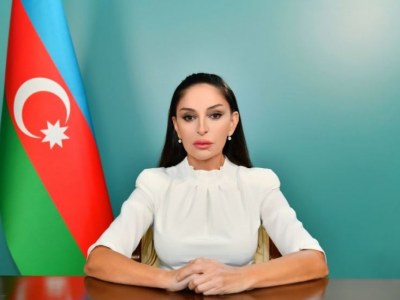 Şavkat Mirziyoyev&nbsp;Mehriban Əliyevanı təbrik etdi
