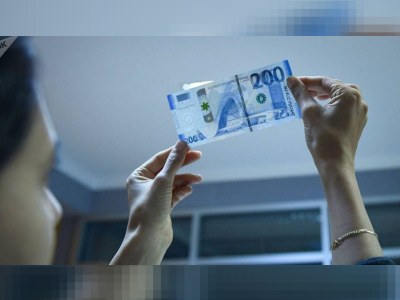 Banklarda əhalinin əmanətləri artıb