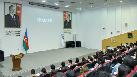 Bakı Mühəndislik Universitetində “Mübariz” filminin təqdimatı keçirilib - FOTO