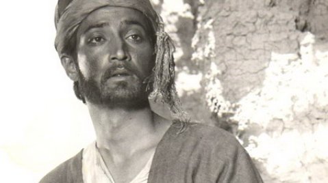 &ldquo;Nəsimi&rdquo;nin diriltdiyi Rasim Balayev -&nbsp;Ali Sovetin sədri aktyordan ÜZR İSTƏMİŞDİ