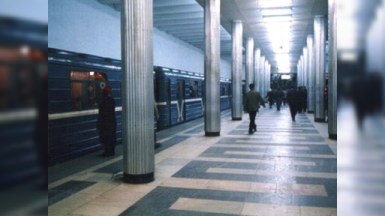Metroda 5 qəpik qıtlığı yaranıb