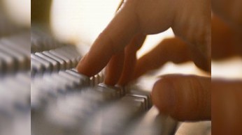 Hakerlər Gmail, Yahoo və AOL servislərində də elektron poçtları sındırıblar