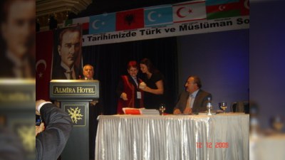 Dünya türkləri və müsəlmanlarının pozulan haqları müzakirə olunur