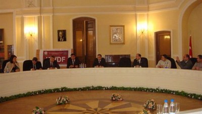 Parlament jurnalistləri və deputatlar bir araya gəldilər (fotolar)