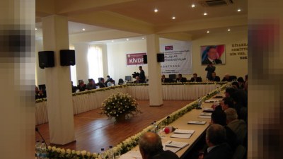 15 rayonun qəzet rəhbərləri Yevlaxa toplaşıb