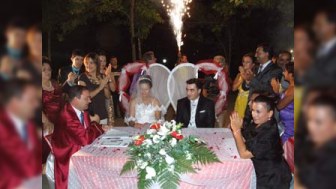 Bir ildə 1720 azərbaycanlı qız əcnəbi oğlanlara ərə gedib