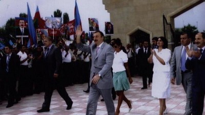 Deputat Jalə Əliyeva ilə fotosöhbət