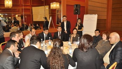 Gənclər Təşkilatları Milli Şurasının gənclər günü ilə bağlı tədbirindən fotosessiya