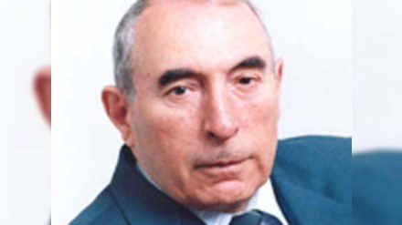 Parlament jurnalistləri deputat Aydın Həsənovu necə xarakterizə edirlər? 