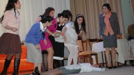 "Səkkiz qadın" (fotolar)