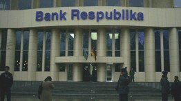 Bakı sakini "Bank Respublika"nı aldadıb
