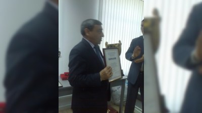 Qalib jurnalist futbolçular mükafatlandırıldı...(fotosesiya)