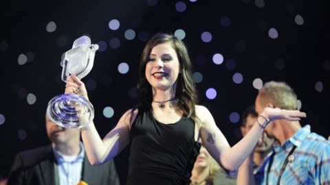 "Eurovision 2010»un qalibi Lena plagiatlıq edibmiş